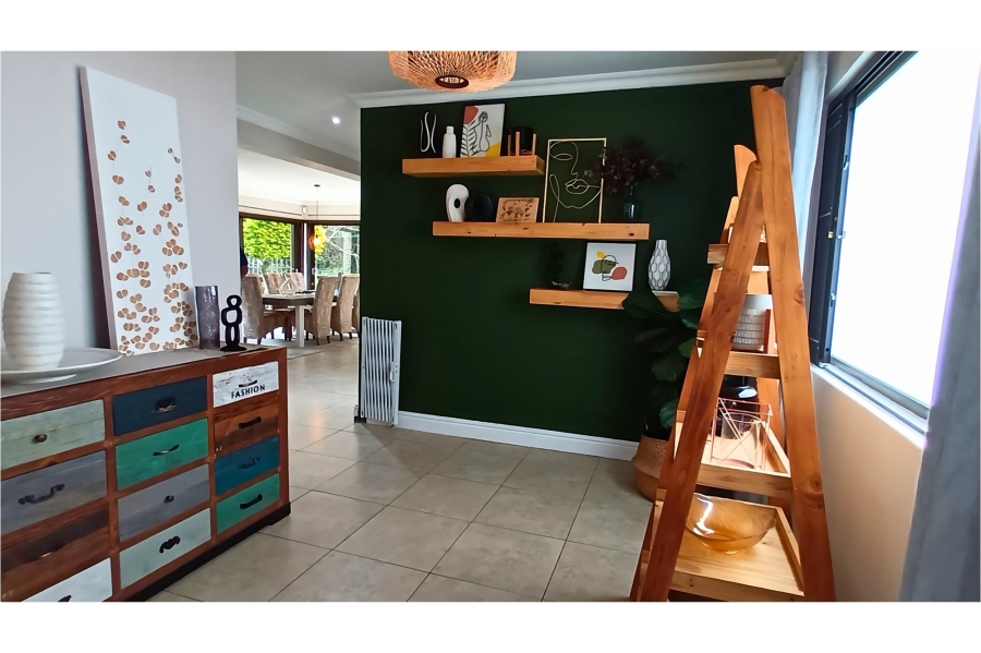 5 Bedroom Property for Sale in Blue Bend Eastern Cape
